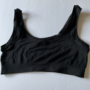 HANRO 1810 TOUCH FEELING WIRELESS BRASSIERE BRA BLACK SIZE MEDIUM NWOT